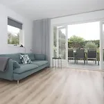 House Sunny Side - 1 Km From The