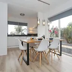 Сasa de vacaciones House Sunny Side - 1 Km From The *