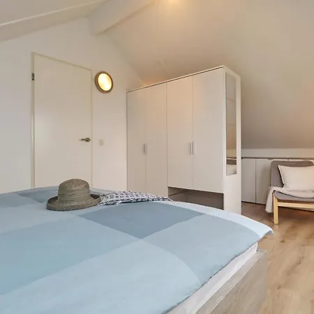 Holiday home House Sunny Side - 1 Km From The