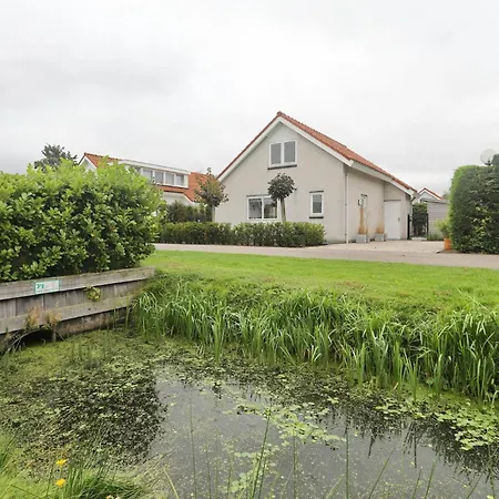 Holiday home House Sunny Side - 1 Km From The