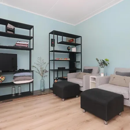 House Sunny Side - 1 Km From The Holiday home