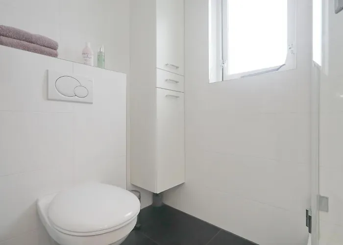 House Sunny Side - 1 Km From The Feriehus